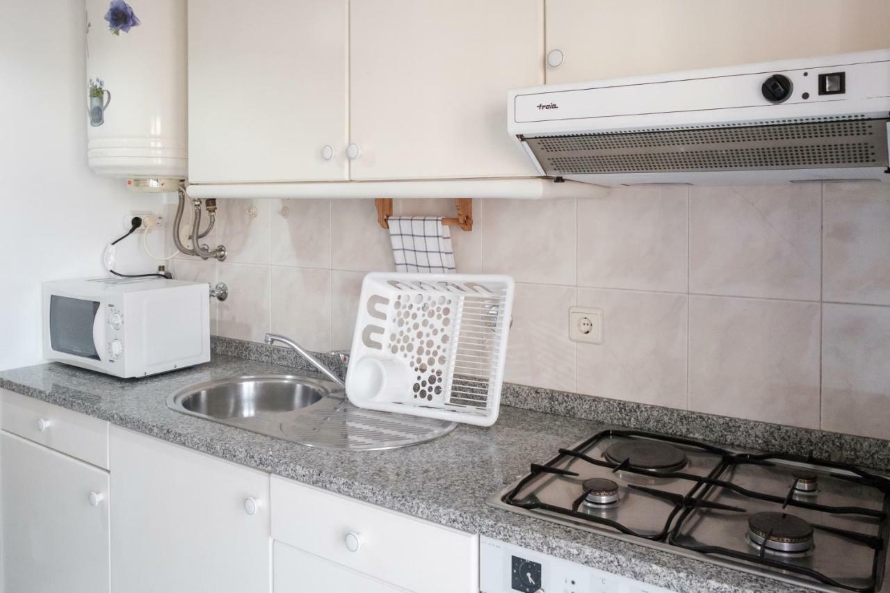 Apartment With Balcony In The Square Порто Екстериор снимка