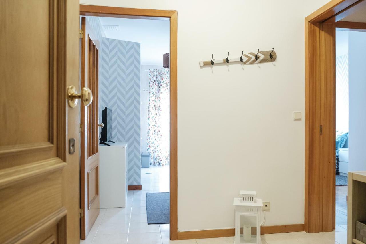Apartment With Balcony In The Square Порто Екстериор снимка