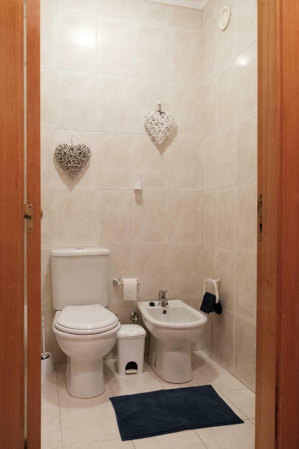 Apartment With Balcony In The Square Порто Екстериор снимка